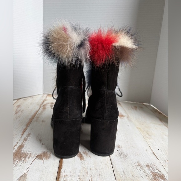 Stuart Weitzman Yukon Booties black suede leather ranit fur trim heels boots 9.5 - Picture 4 of 13
